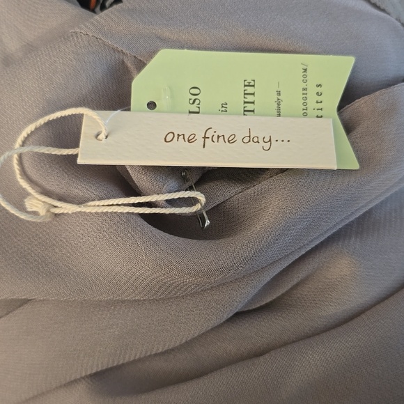 NWT, Anthropologie, sheer, gray, blouse, size M - Picture 3 of 3